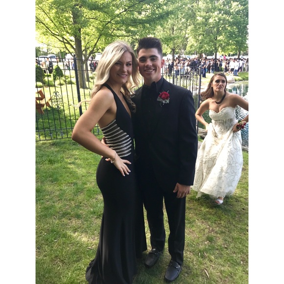 BLACK DIAMOND PROM DRESS - Picture 3 of 3